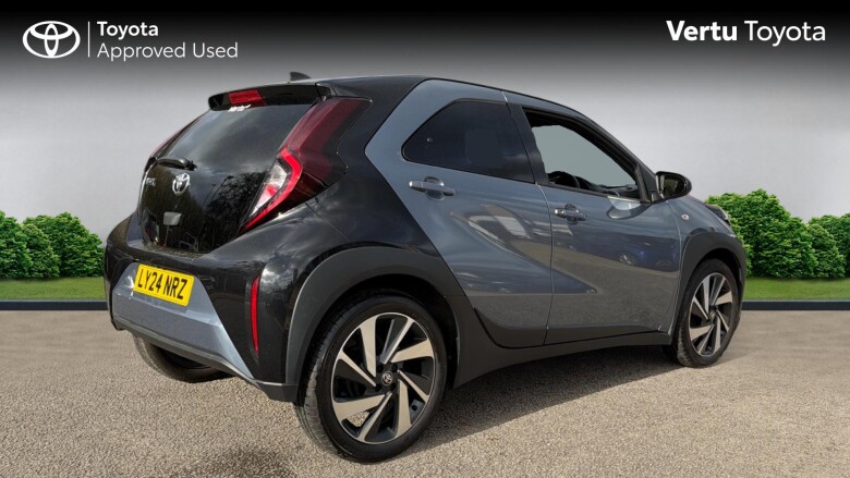 Toyota Aygo X 1.0 VVT-i Edge 5dr Petrol Hatchback